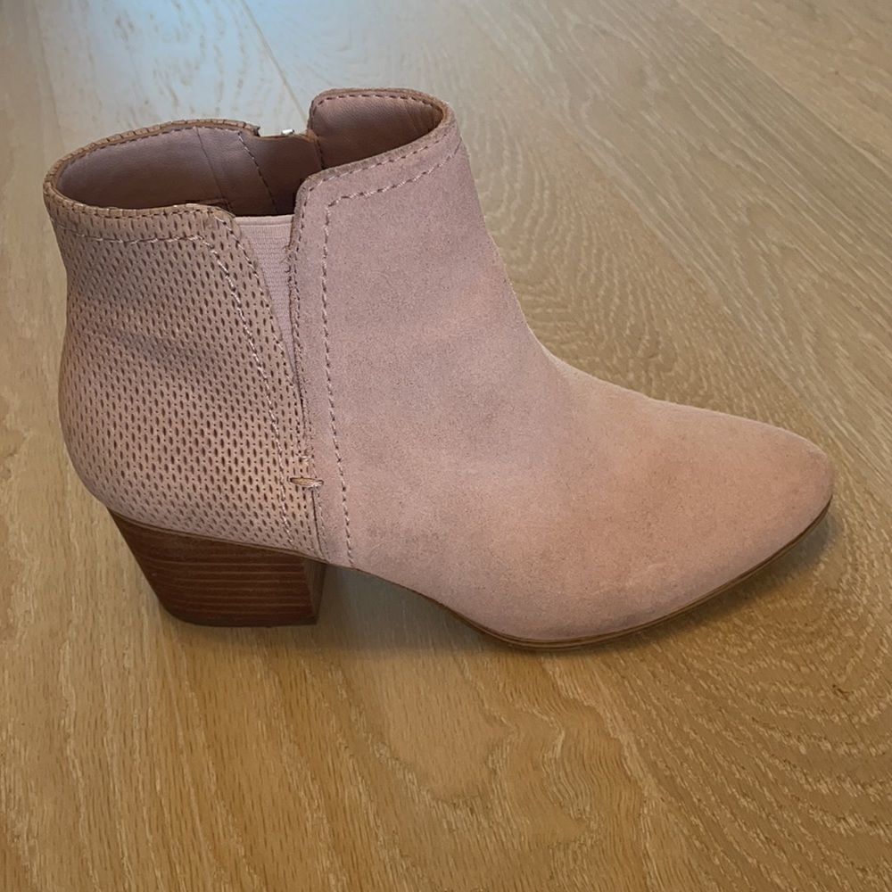 Aldo Pink Suede Booties - Size 6.5 - Picture 3 of 10